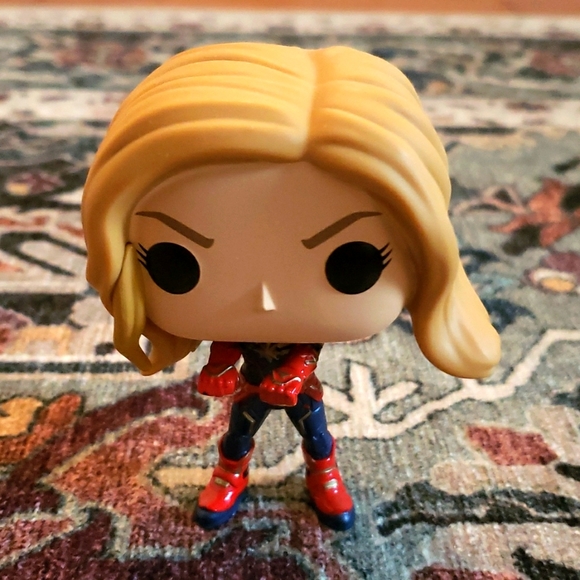 3/$35 Captain Marvel Bobble Head Funko Pop - Picture 1 of 2